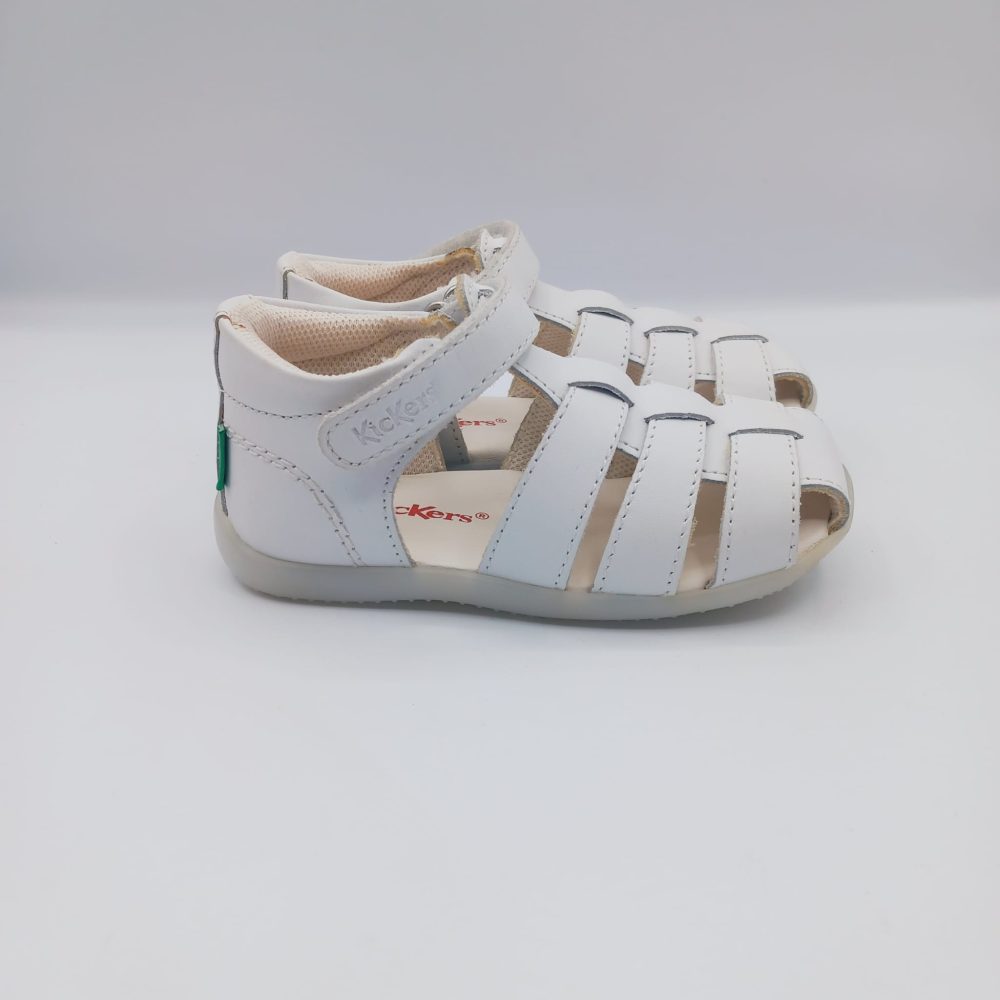 SANDALO SEMICHIUSO KICKERS