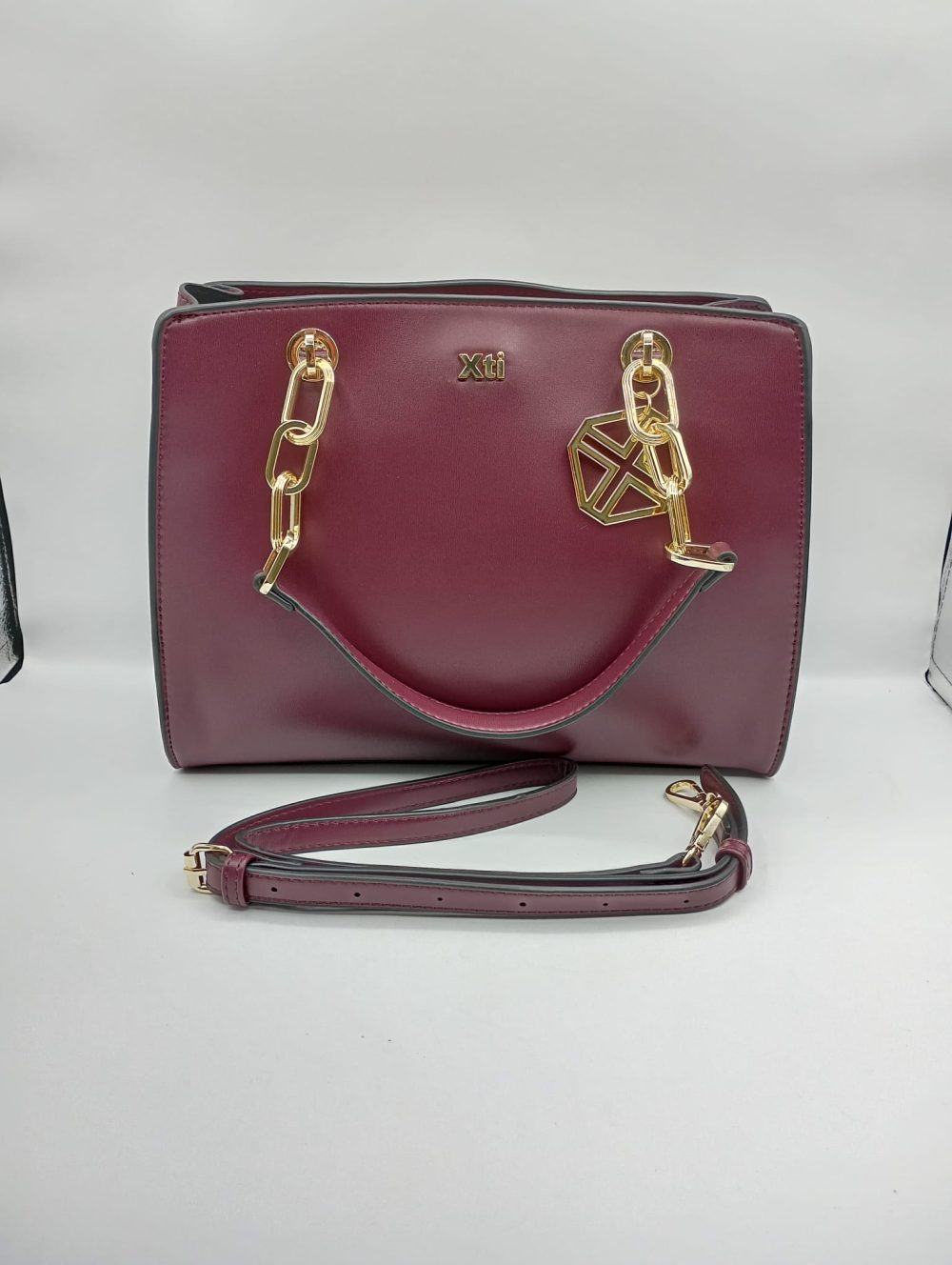 BORSA XTI