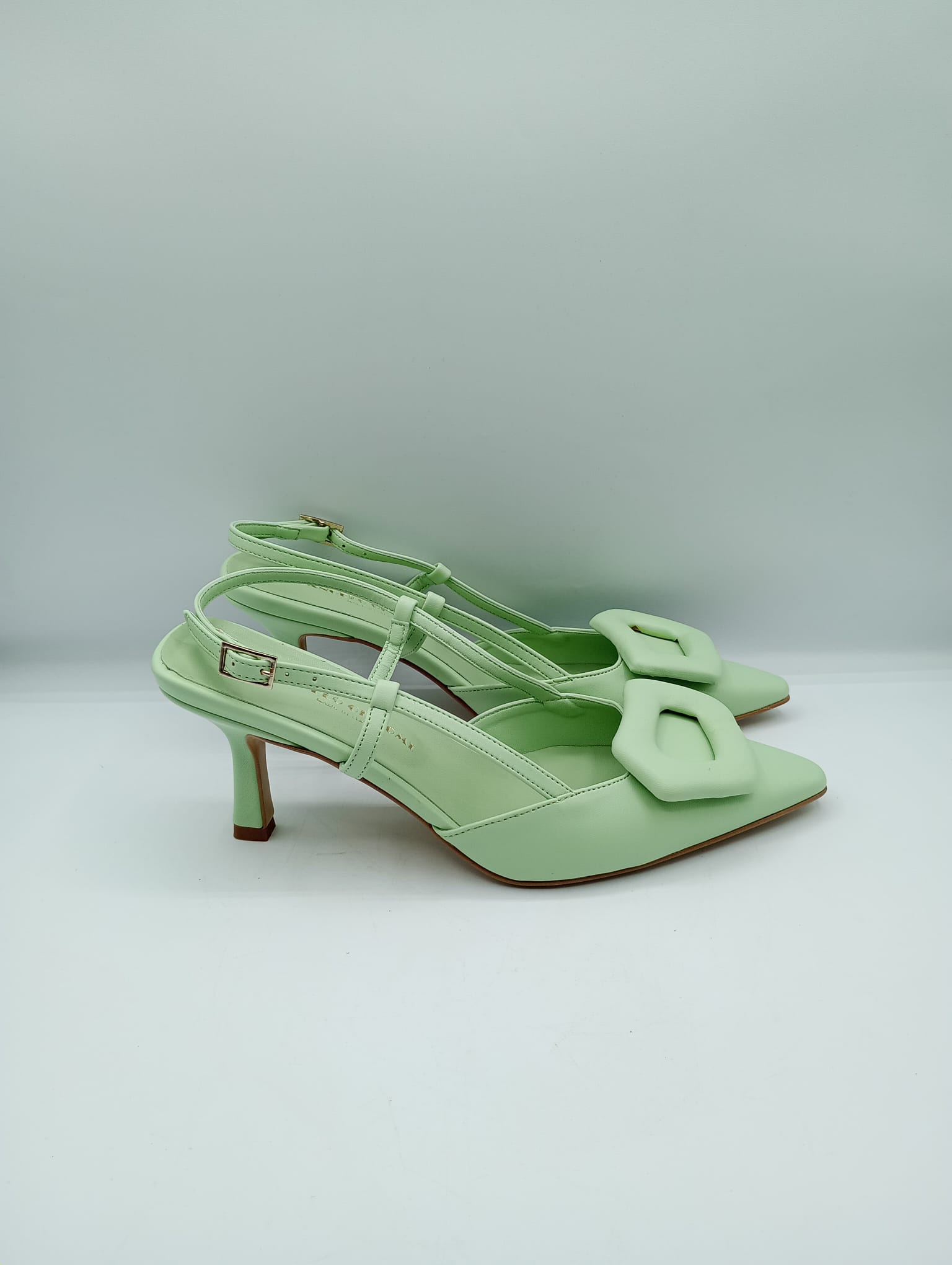 SLINGBACK ANGELO