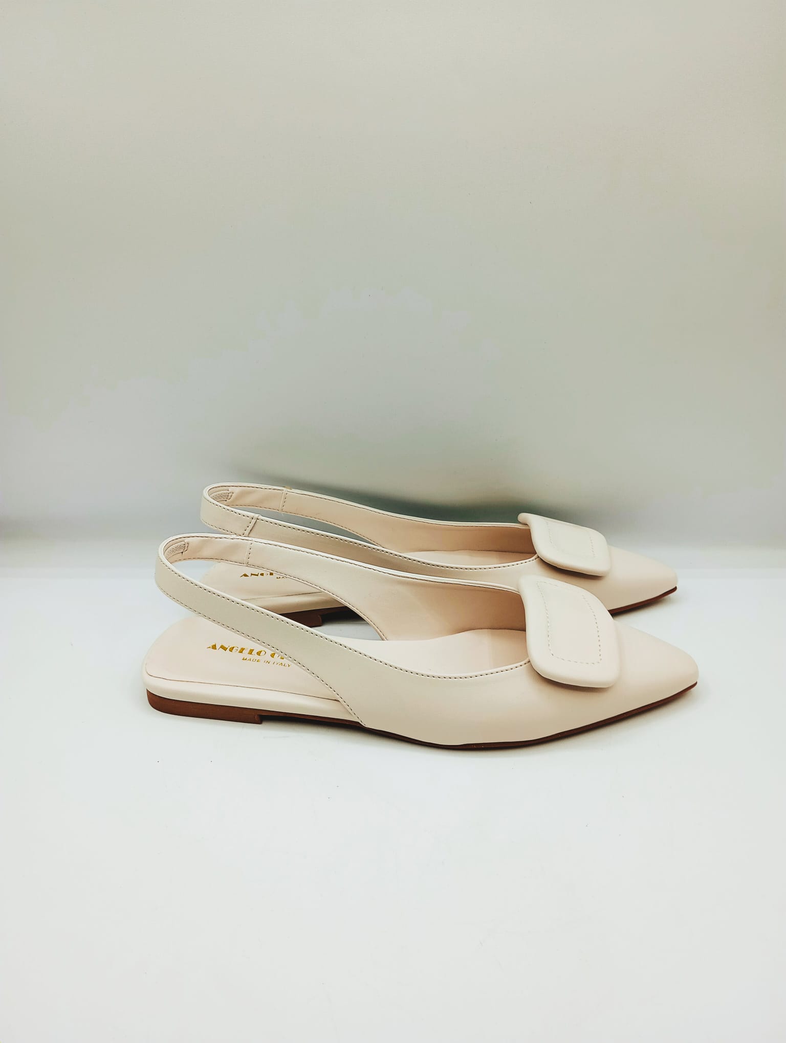 SLINGBACK ANGELO