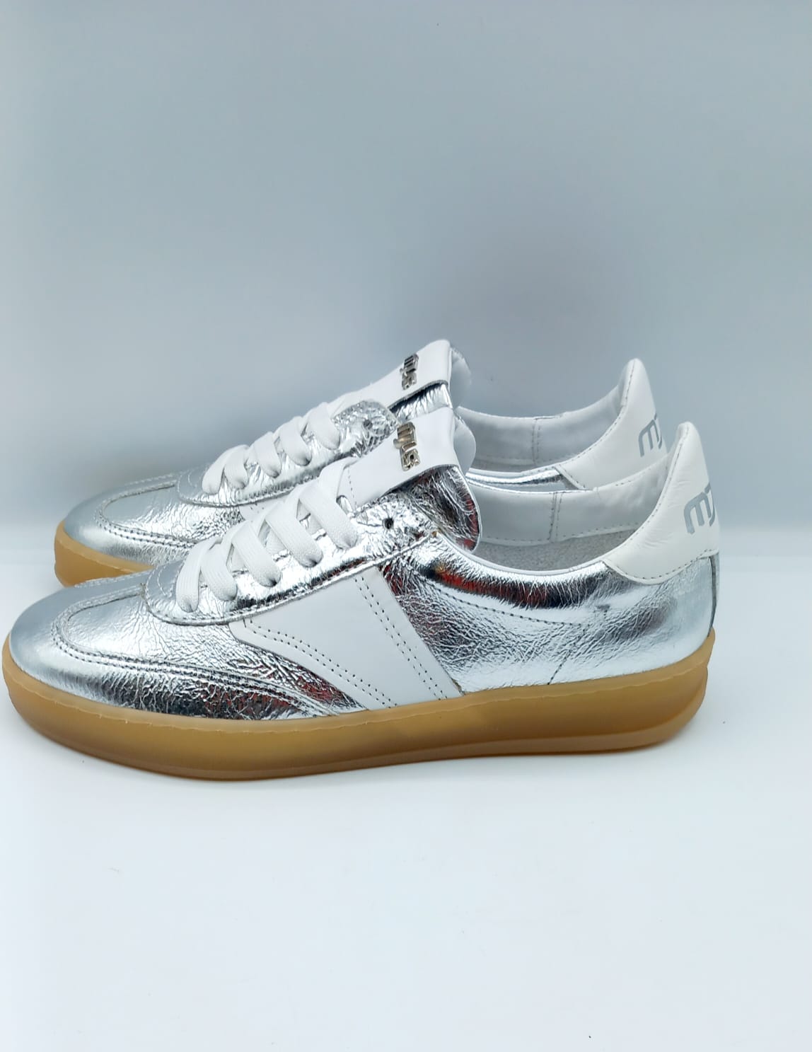 SNEAKERS MYUS